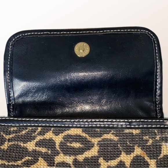 THE SAK brown & tan leopard print fabric and vegan leather, crossbody purse. EUC - Picture 4 of 12